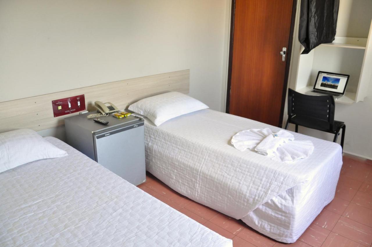 Hotel Cacula Londrina Eksteriør billede